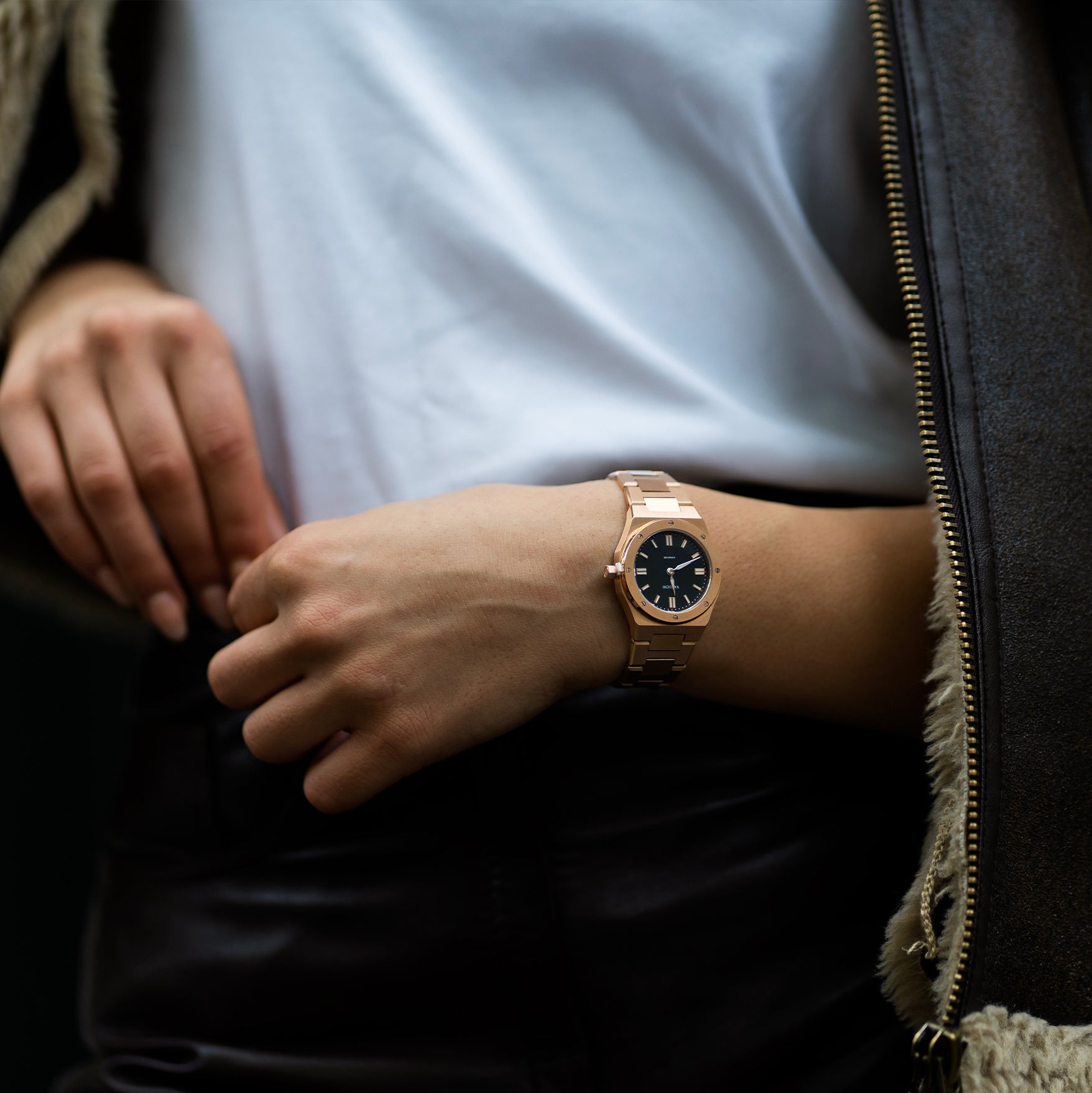 【美品】VALUCHI Rose Gold Black 自動巻き腕時計 Rose Gold Automatic 40mm Lunar Calendar Watch – Valuchi